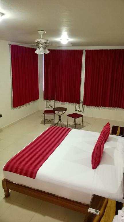 Auto Hotel Paraiso Inn Palenque Pokoj fotografie