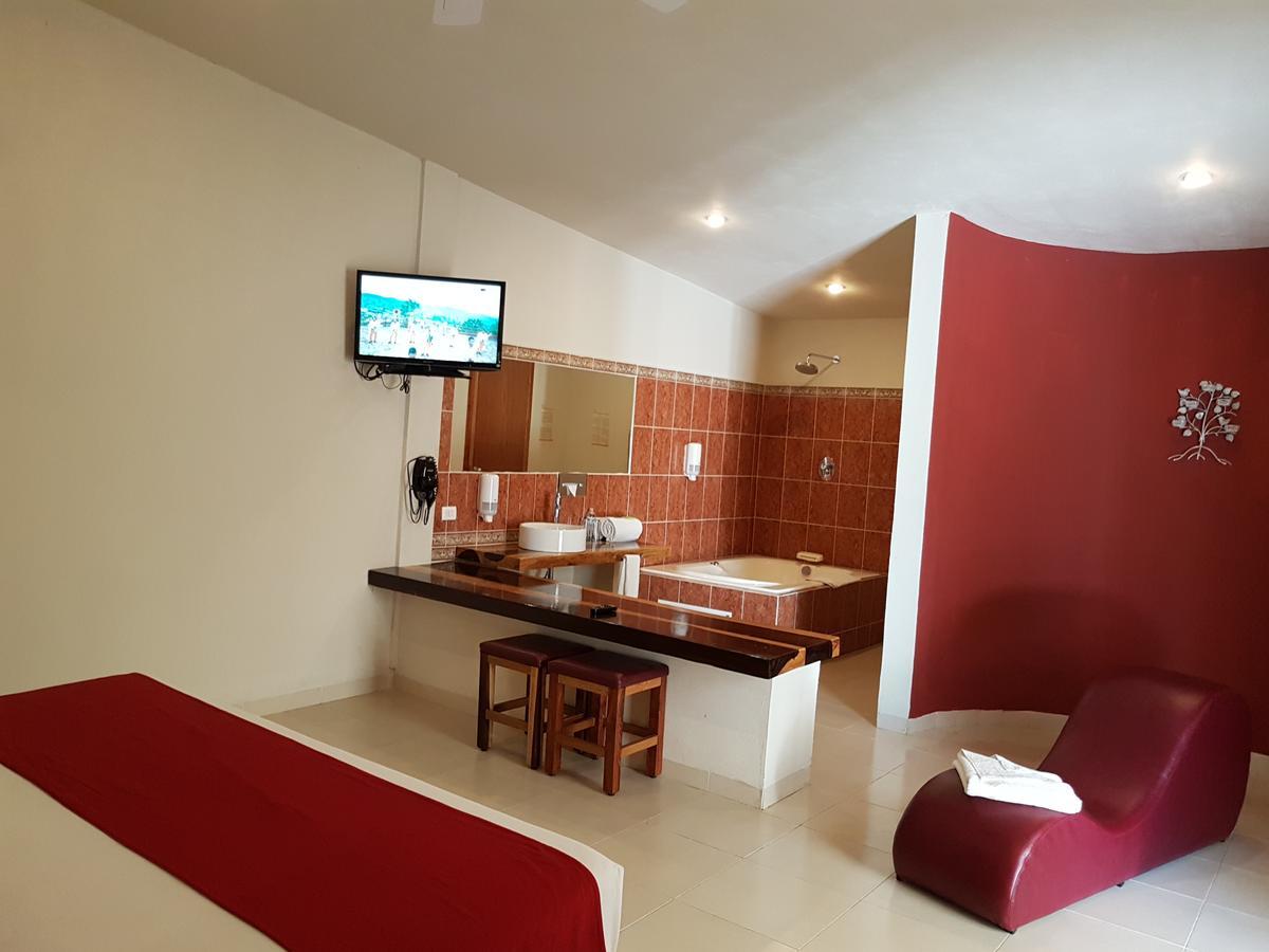 Auto Hotel Paraiso Inn Palenque Exteriér fotografie
